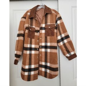 Perfect condition, Vintage Plaid button up jacket. Size Small.
